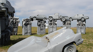 Illustration for article titled America's ten most awesome roadside attractions